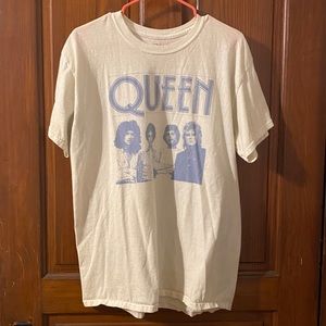 Queen Graphic Tee